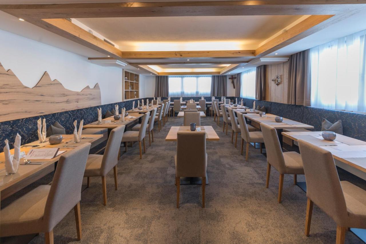 Ferienhotel Bergland Arzl im Pitztal Exteriér fotografie