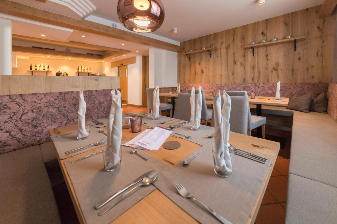 Ferienhotel Bergland Arzl im Pitztal Exteriér fotografie