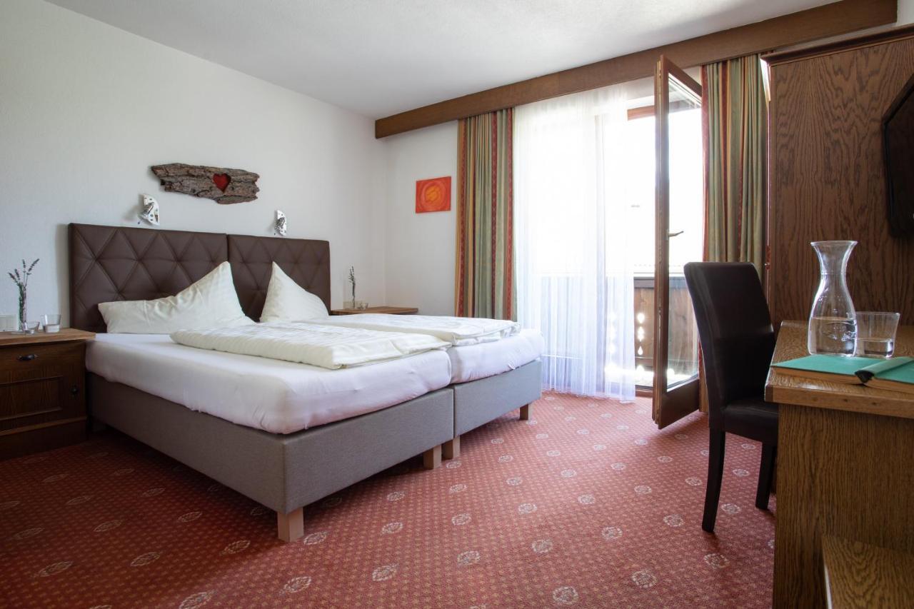 Ferienhotel Bergland Arzl im Pitztal Exteriér fotografie